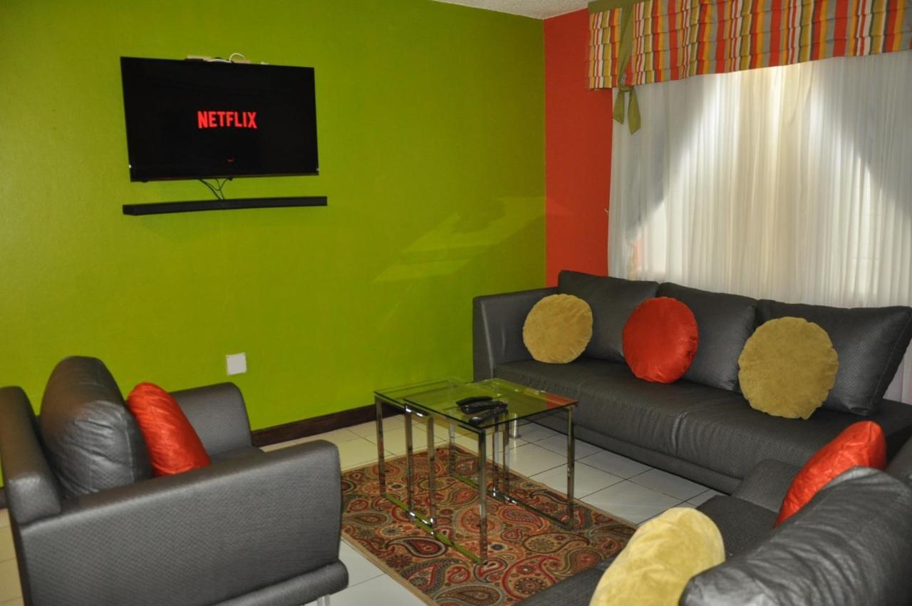 Beach Penthouse A25 Sandcastles Ocho Rios Bagian luar foto