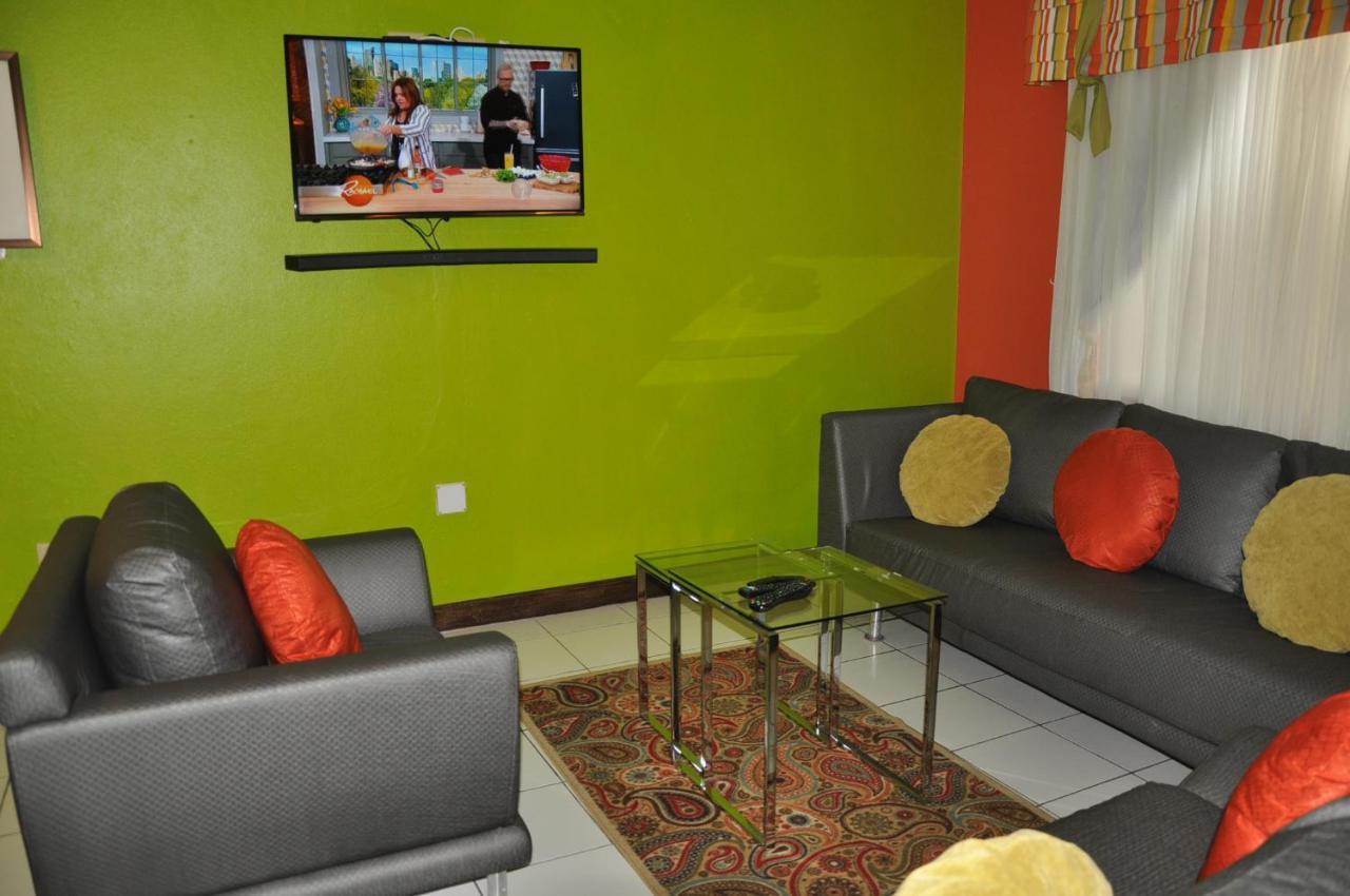 Beach Penthouse A25 Sandcastles Ocho Rios Bagian luar foto